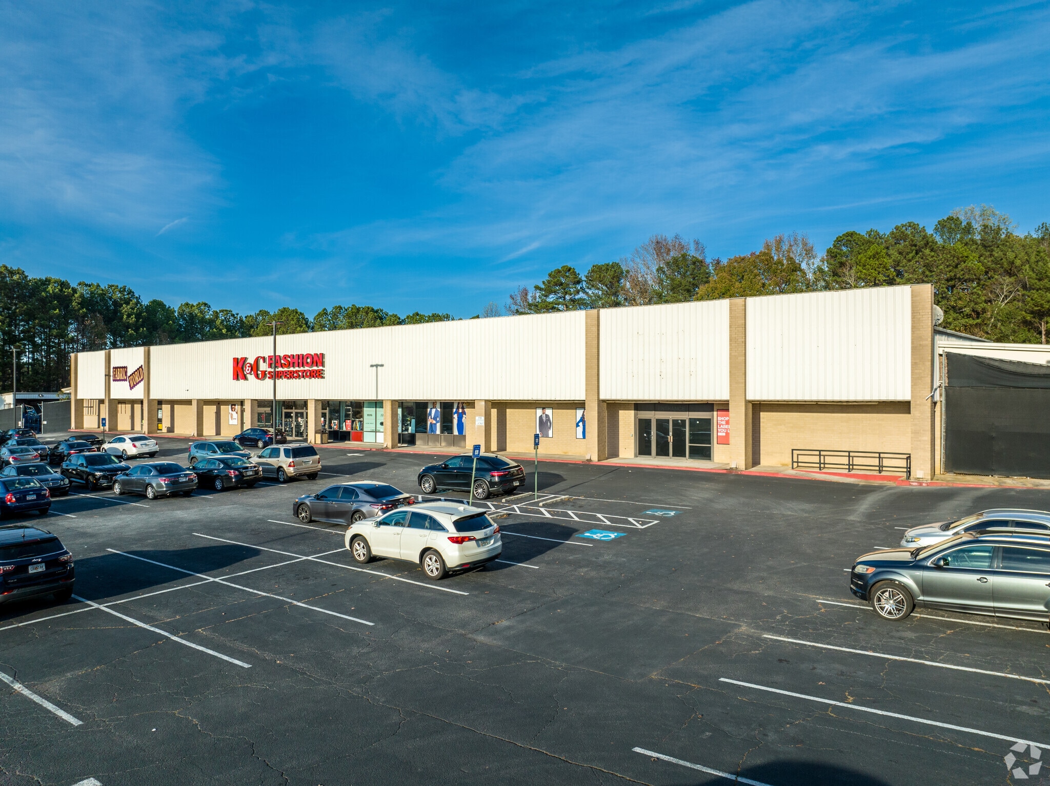 1555 E Park Place Blvd, Stone Mountain, GA for sale Primary Photo- Image 1 of 5