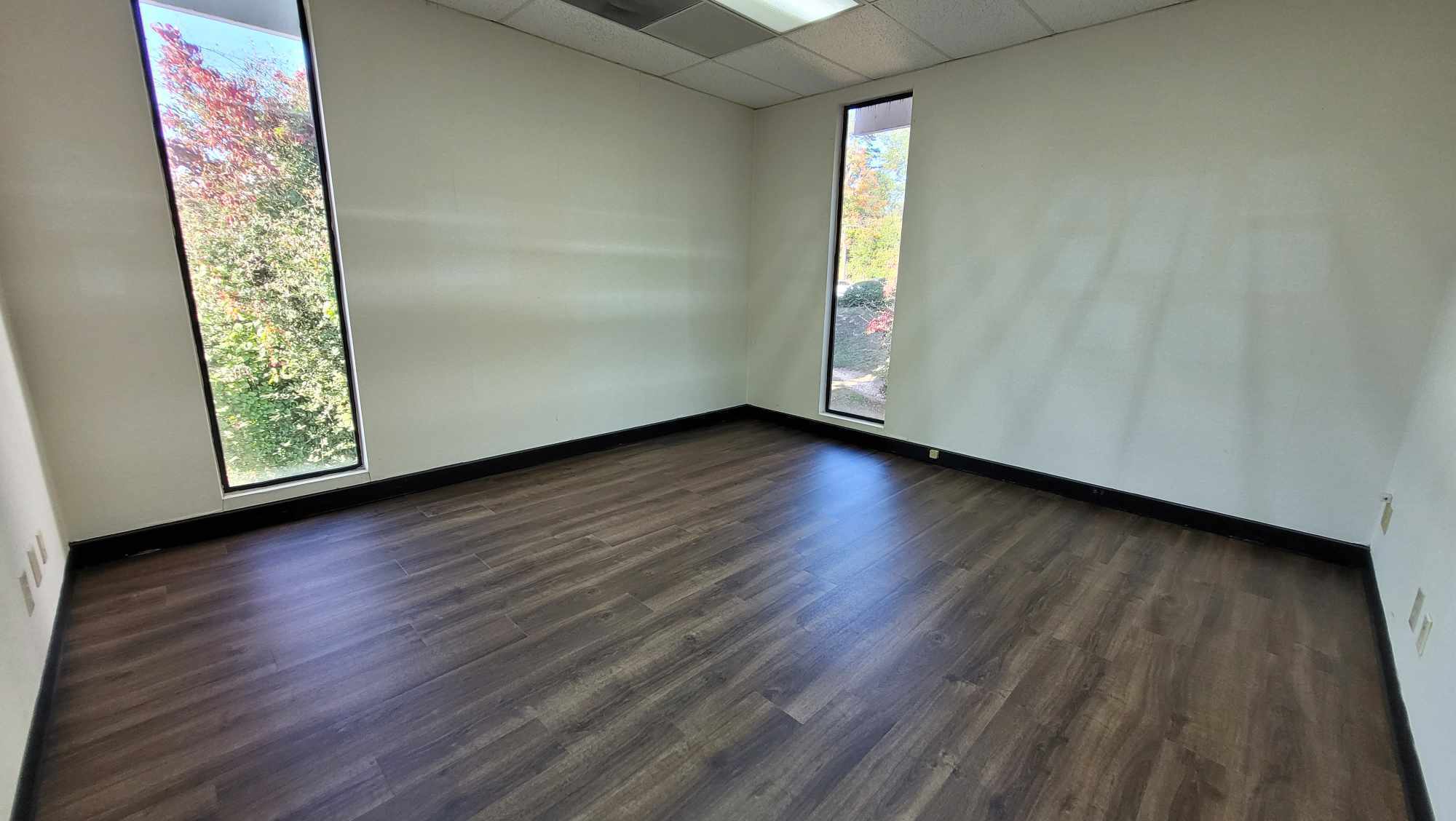 2500 W Broad St, Athens, GA for lease Interior Photo- Image 1 of 2