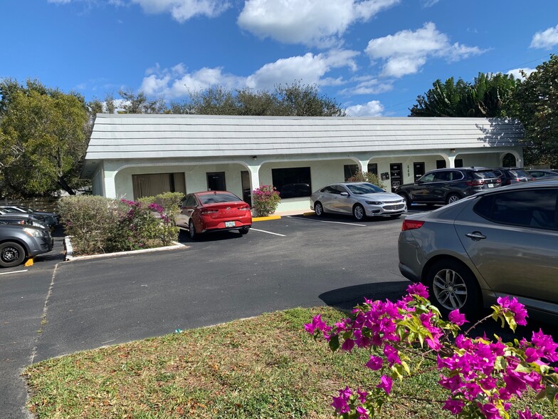 455 NW 35th St, Boca Raton, FL for lease - Building Photo - Image 2 of 34