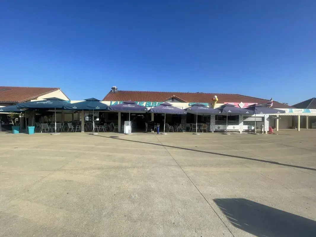 Retail in Giffaumont-Champaubert for lease Building Photo- Image 1 of 6