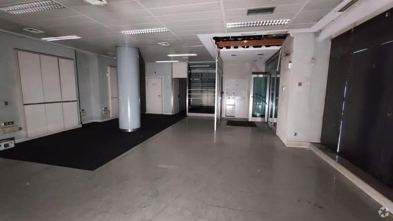 Retail in Fuenlabrada, MAD for lease Interior Photo- Image 1 of 10