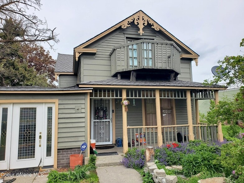 503 E 3rd Ave, Post Falls, ID for sale - Building Photo - Image 1 of 11