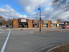 501 S Grand Ave, Waukesha, WI for lease Building Photo- Image 1 of 1