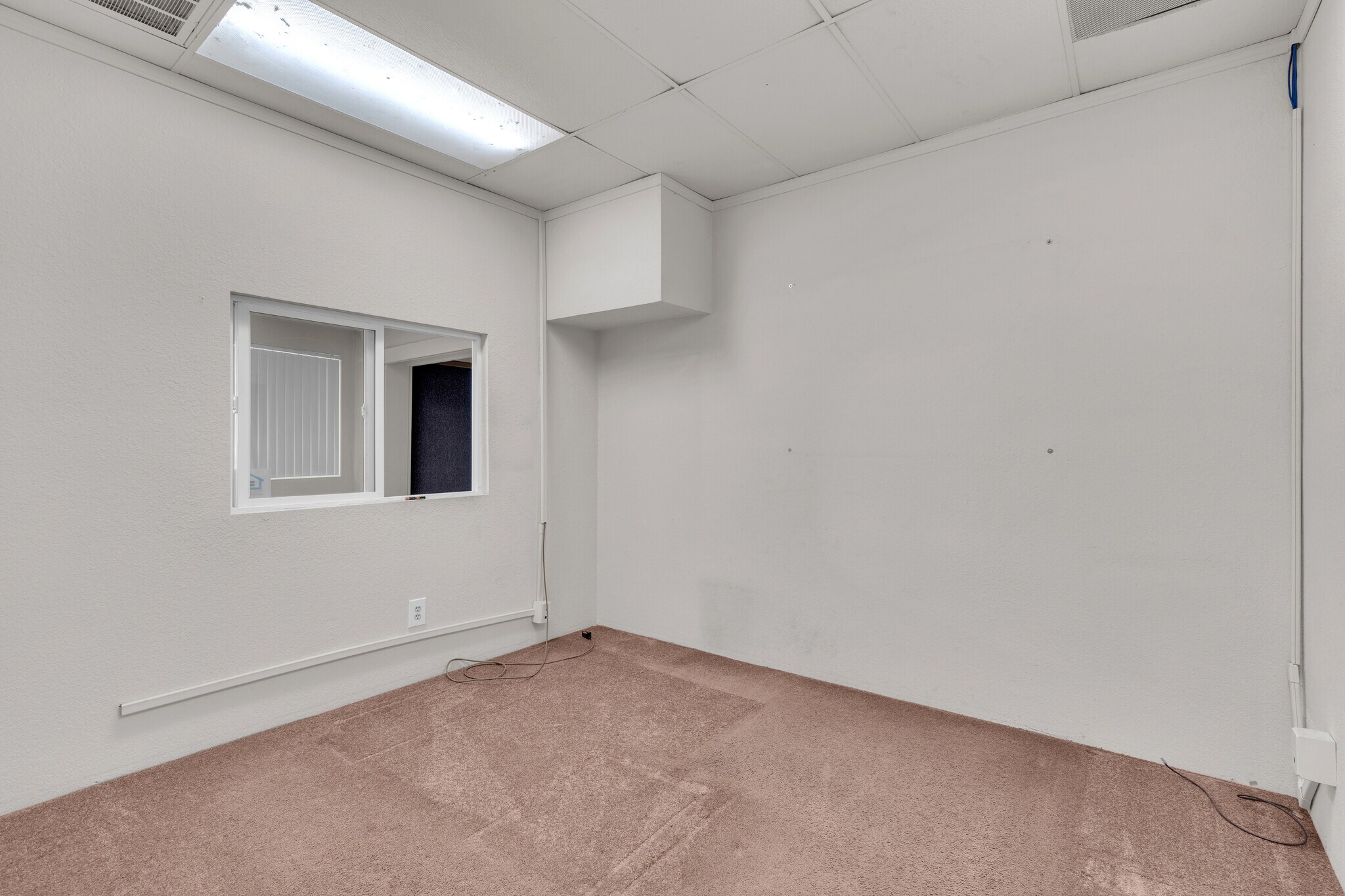 2378 & 2380 W Tahoe Ave, Caruthers, CA for lease Interior Photo- Image 1 of 2