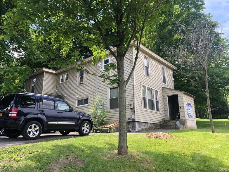 4822 W Seneca Tpke, Syracuse, NY for sale - Primary Photo - Image 1 of 1