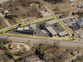 715 Queen City Pky, Gainesville, GA - AERIAL  map view