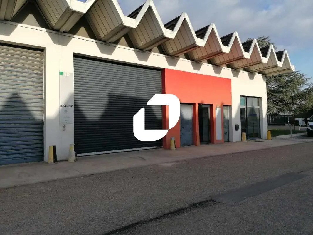 Flex in Vendargues for lease Building Photo- Image 1 of 28