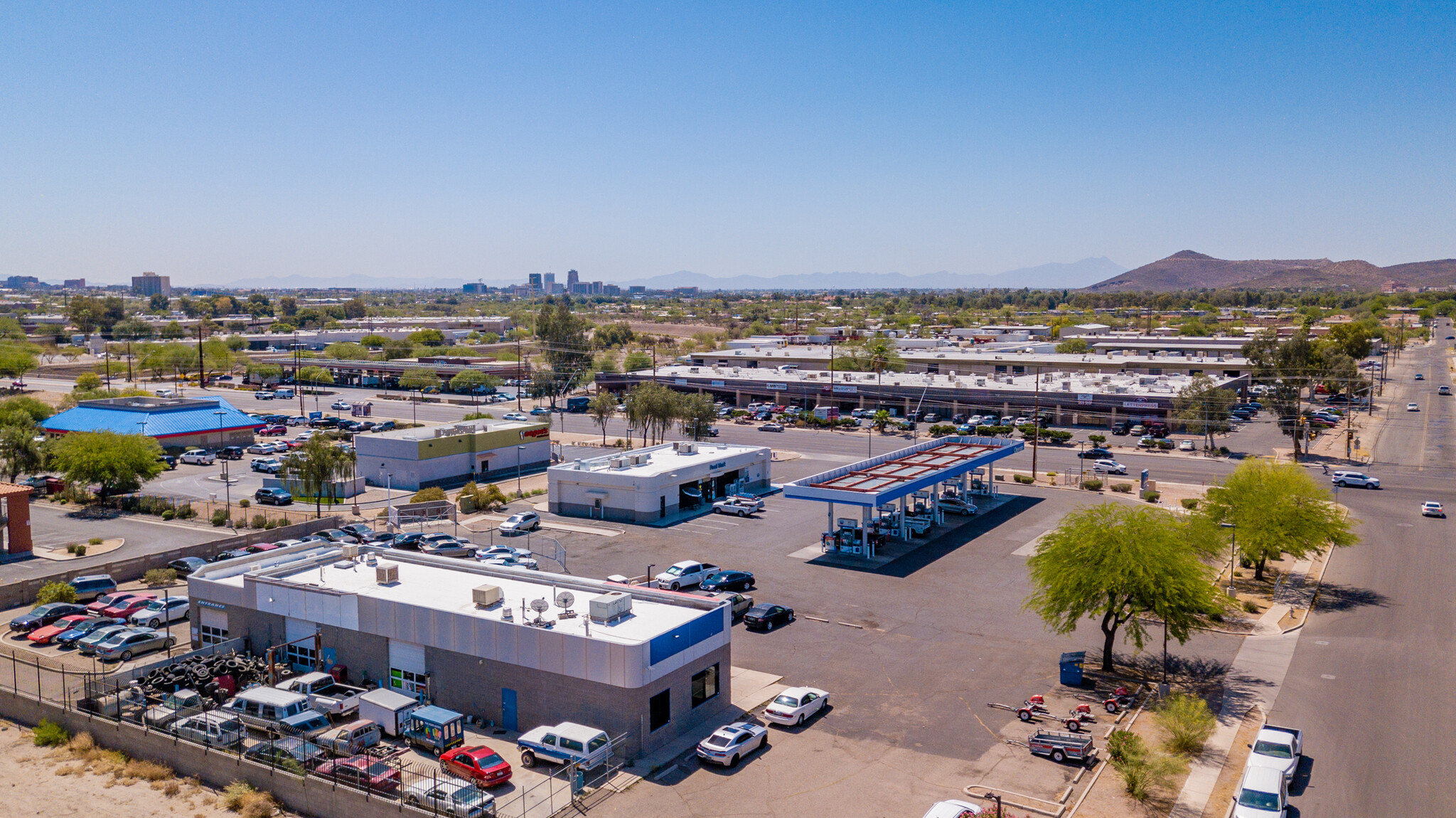 1570 W Grant Rd, Tucson, AZ 85745 - Chevron Gas Station | LoopNet.com