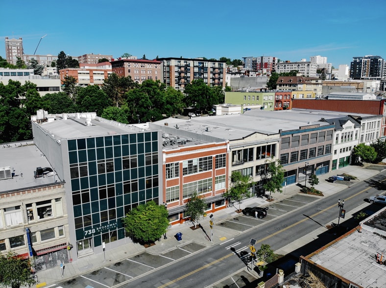 736-738 Broadway, Tacoma, WA for sale - Building Photo - Image 1 of 5