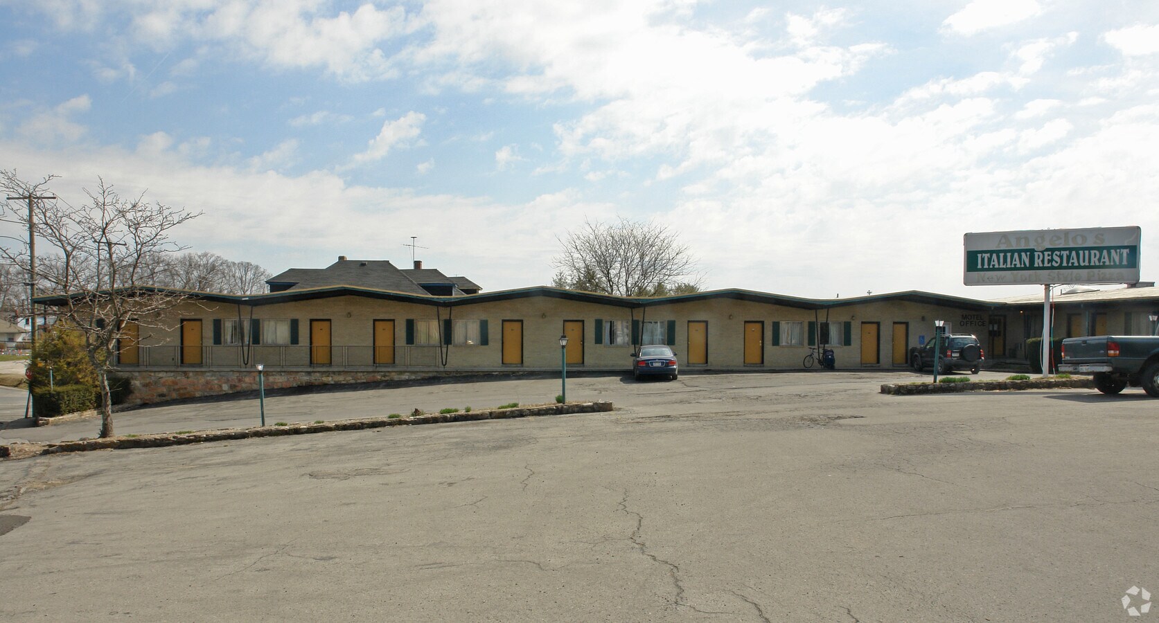 1114 Harper Rd, Beckley, WV 25801