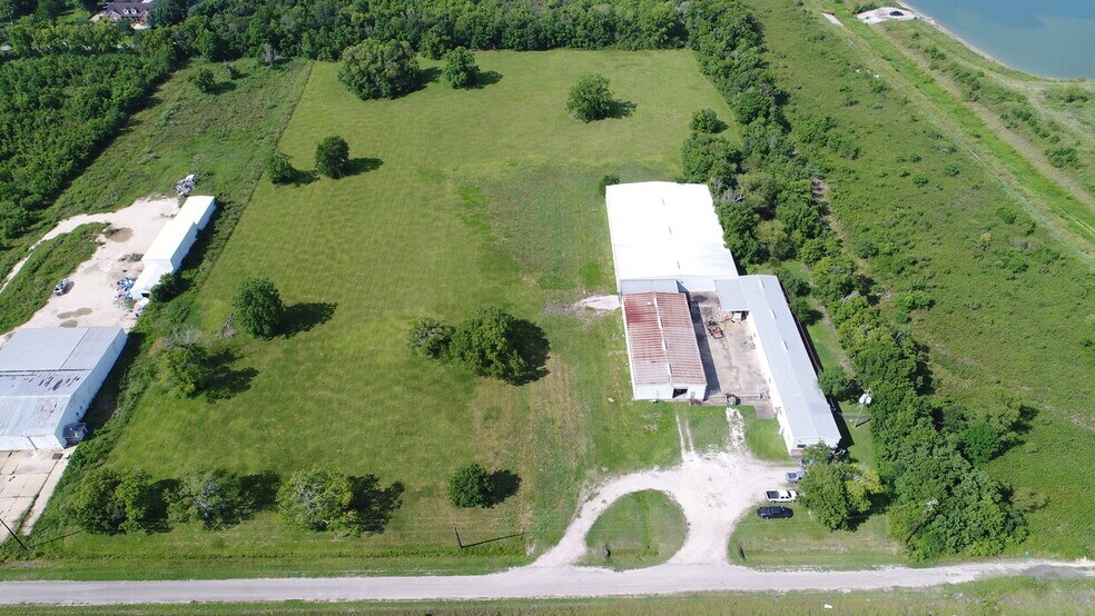 7002 Bissell Rd, Manvel, TX 77578