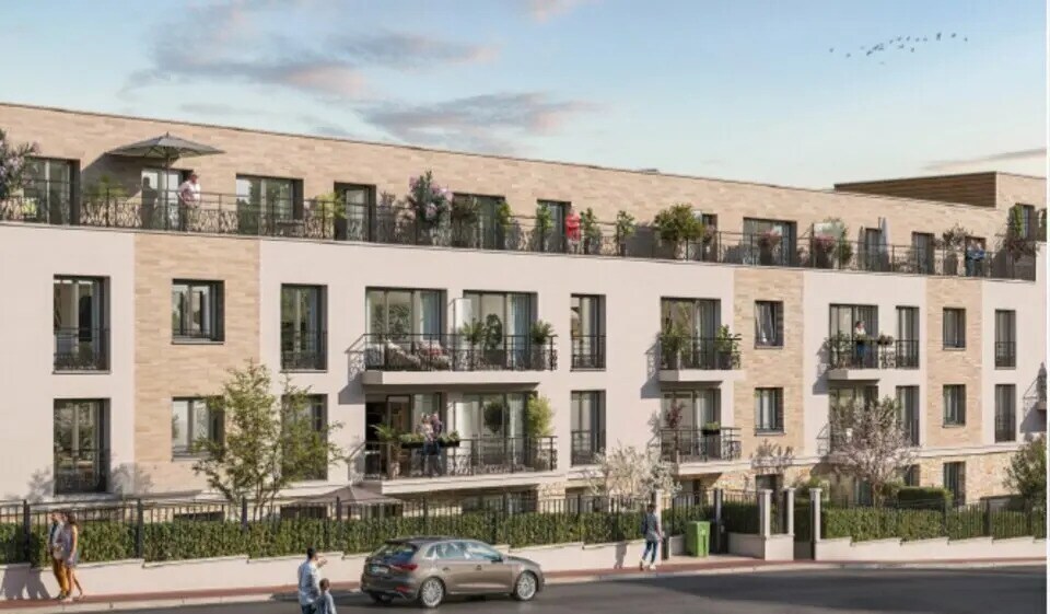 Retail in Neuilly-Plaisance for sale Building Photo- Image 1 of 8