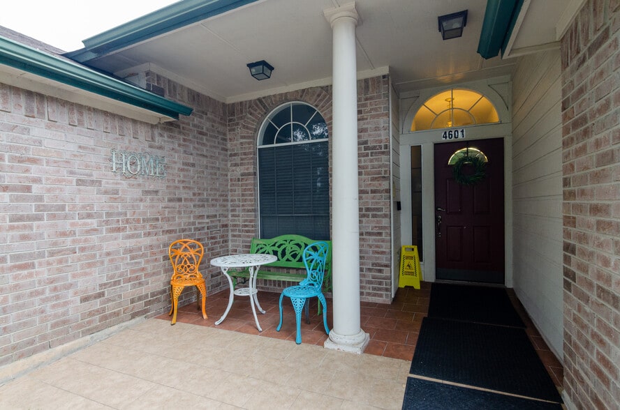 4601 Chesney Ridge Dr, Austin, TX for sale - Building Photo - Image 2 of 27