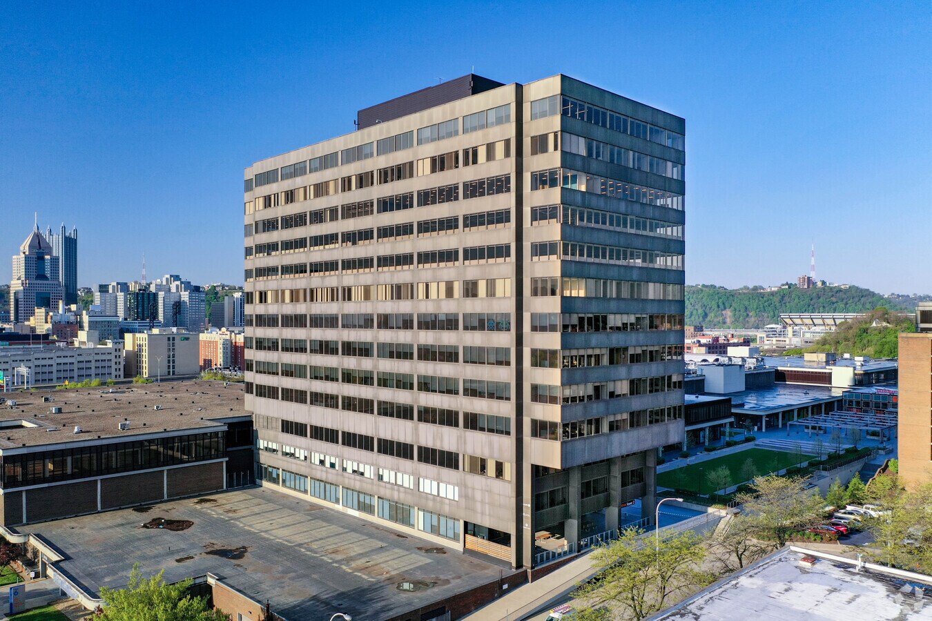 2 Allegheny Ctr E, Pittsburgh, PA 15212 Nova Tower Two