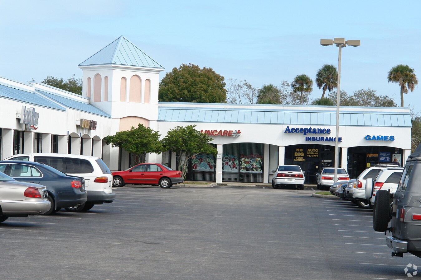 1609 N Nova Rd, Holly Hill, FL 32117