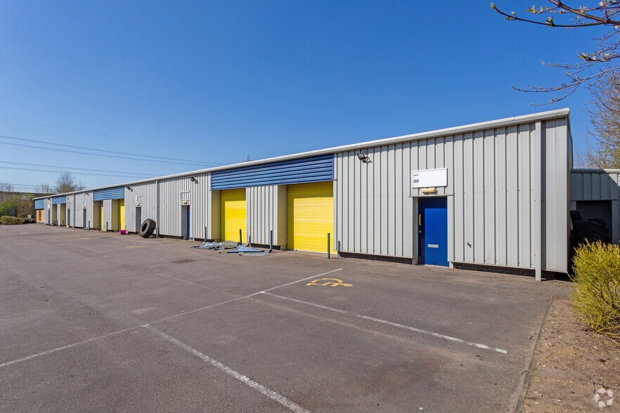 Roman Way, Lincoln for sale - Primary Photo - Image 1 of 1