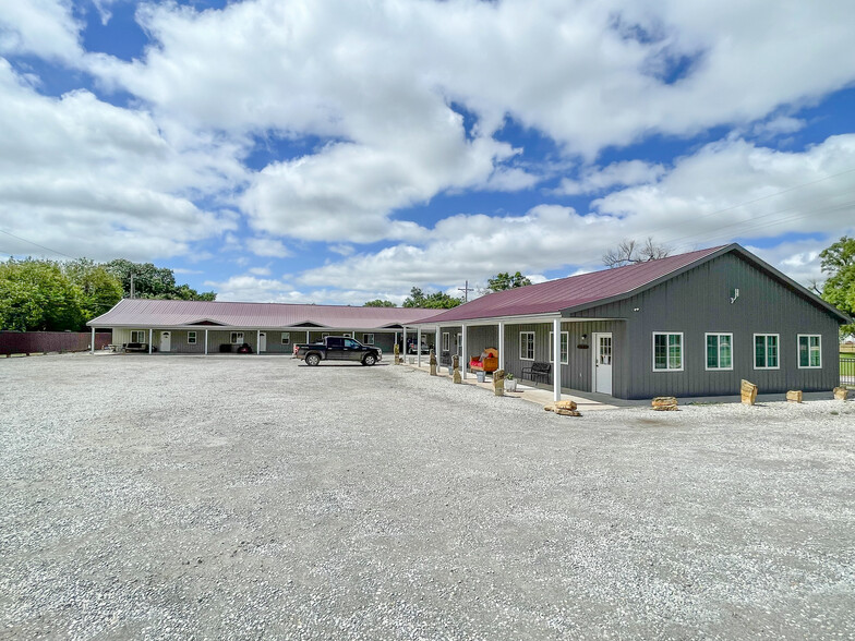 409 S Pennsylvania Ave, Anthony, KS for sale - Building Photo - Image 1 of 1