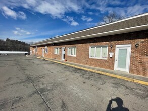 1727 Peters Creek Rd NW, Roanoke, VA for lease Building Photo- Image 2 of 8