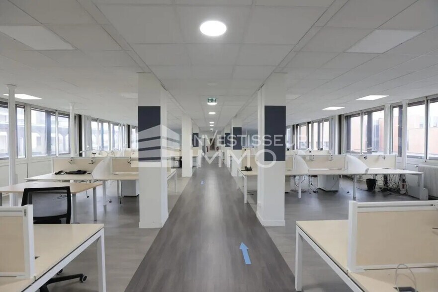 Office in Boissy-Saint-Léger for lease - Building Photo - Image 2 of 7