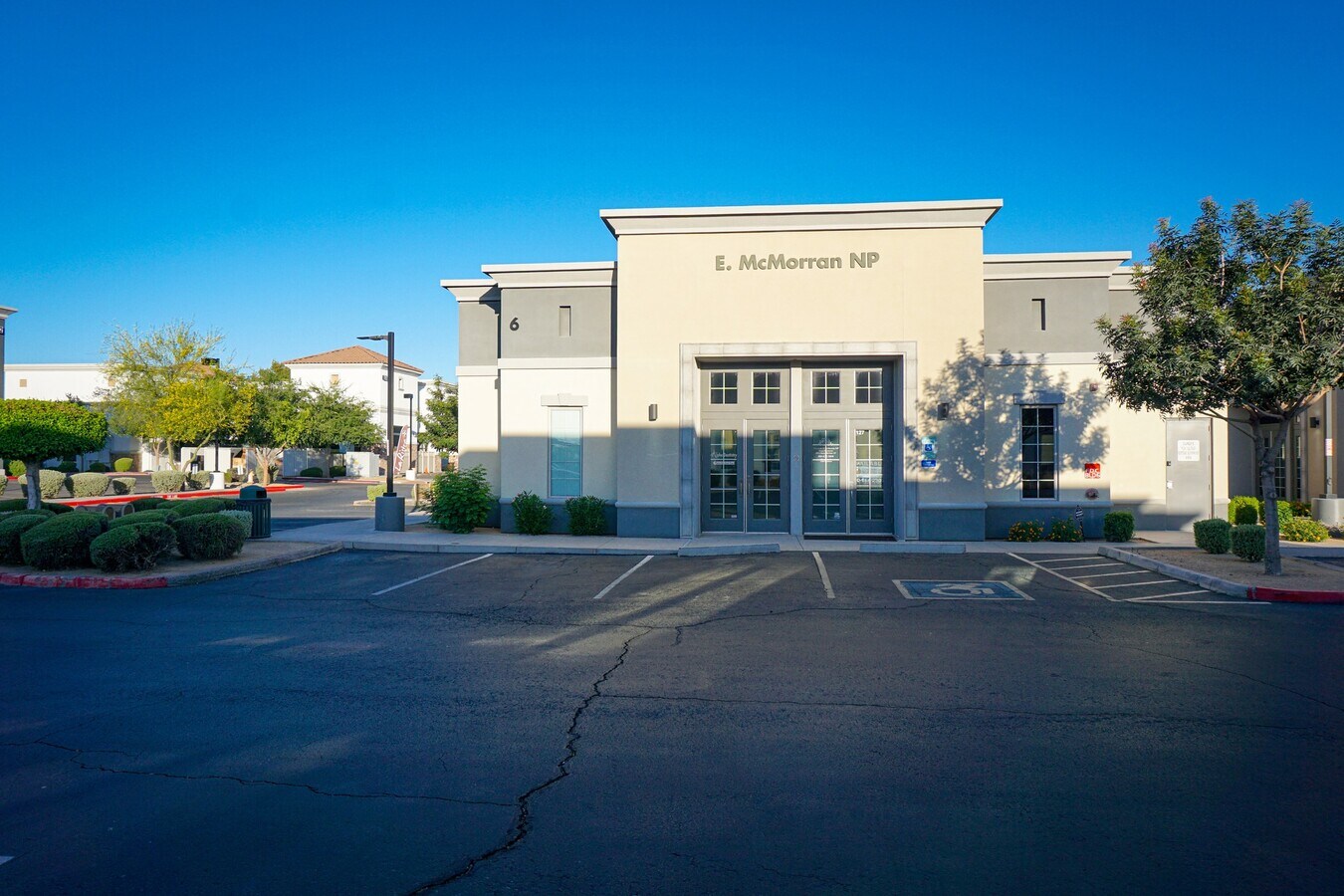 690 E Warner Rd, Gilbert, AZ 85296