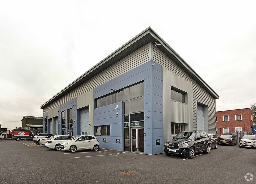 Lingard Ln, Stockport for sale - Primary Photo - Image 1 of 1