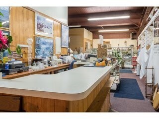 16372 Lower Harbor Rd, Brookings, OR for sale Primary Photo- Image 1 of 1