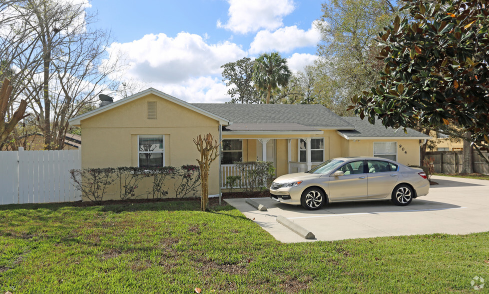 904 W New York Ave, Deland, FL for sale - Building Photo - Image 3 of 5