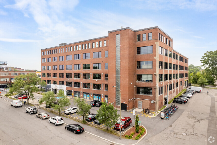 6250-6306 Av Du Parc, Montréal, QC for lease - Building Photo - Image 2 of 5