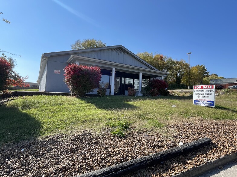 5611 Merchants Center Blvd, Knoxville, TN for sale - Building Photo - Image 1 of 9