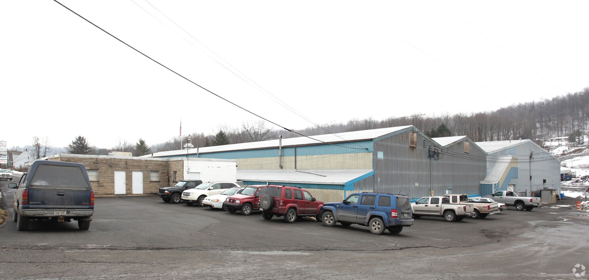 2009 Pleasant Valley Rd, Fairmont, WV for sale Primary Photo- Image 1 of 1