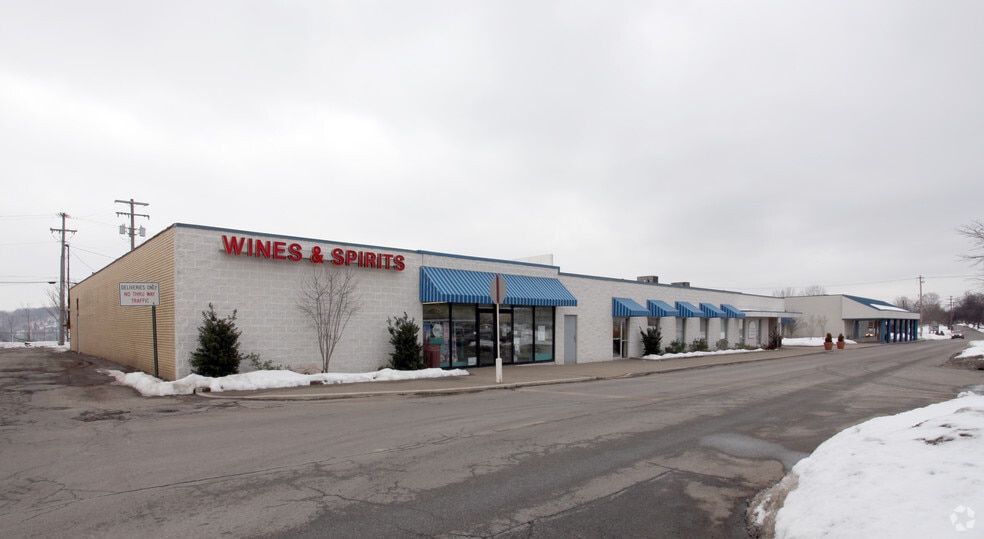 1616-1632 Pacific Ave, Natrona Heights, PA for sale - Primary Photo - Image 1 of 1