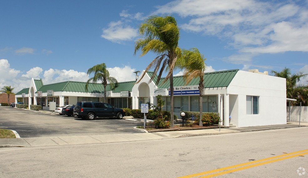 5100 S Dixie Hwy, West Palm Beach, FL for lease - Primary Photo - Image 1 of 5