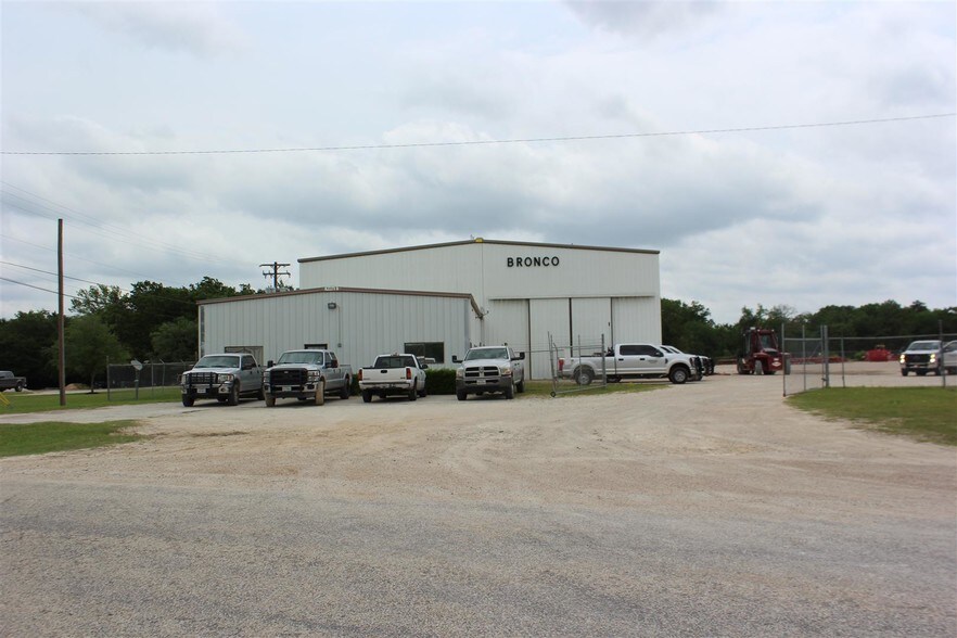 6210 Fourwinds Dr, Bryan, TX for sale - Primary Photo - Image 1 of 1