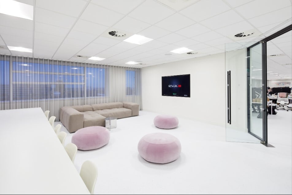 Malaga Ave, Manchester for sale Interior Photo- Image 1 of 6