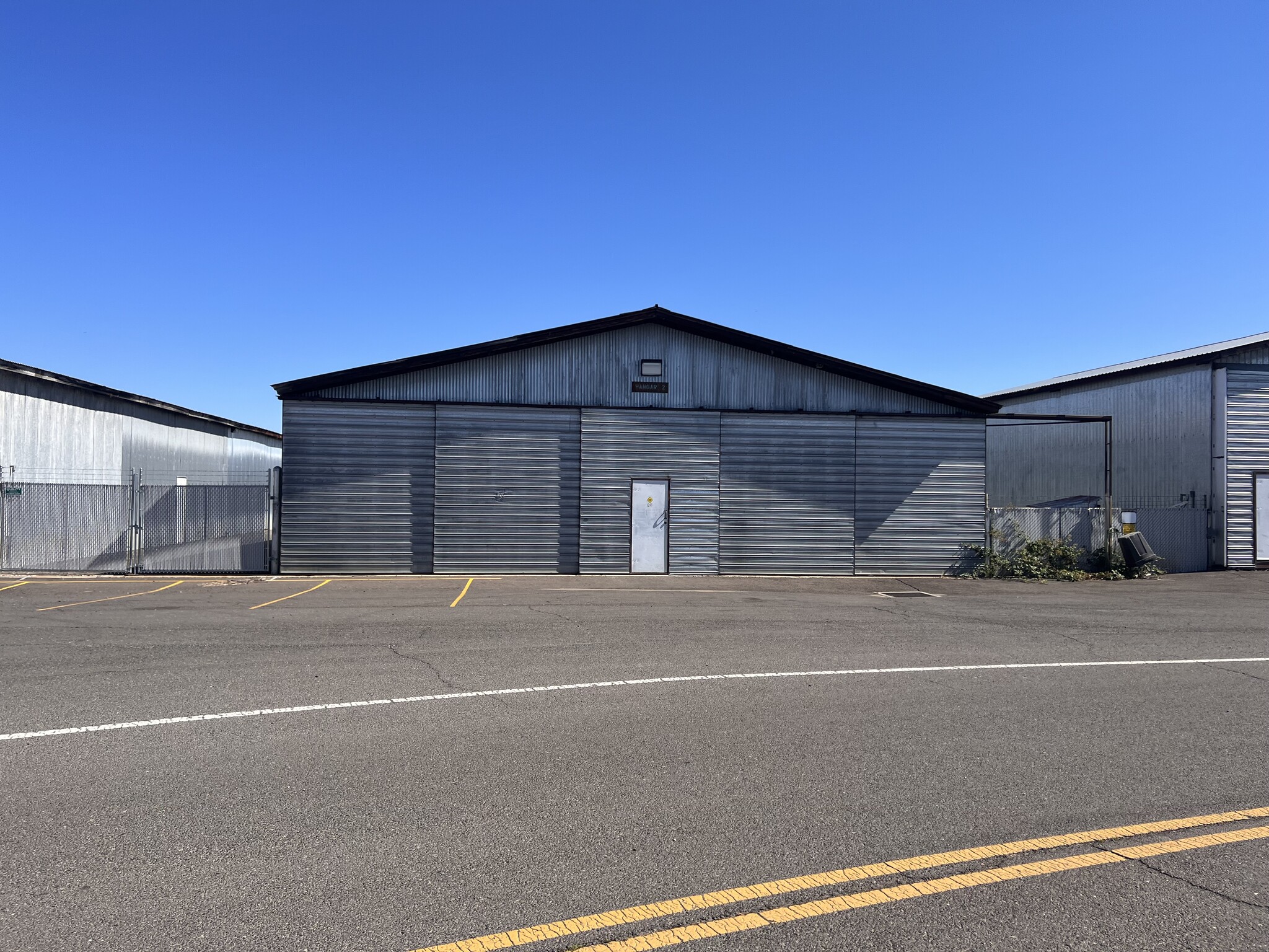 1975 Avenue H, White City, OR for lease Building Photo- Image 1 of 5