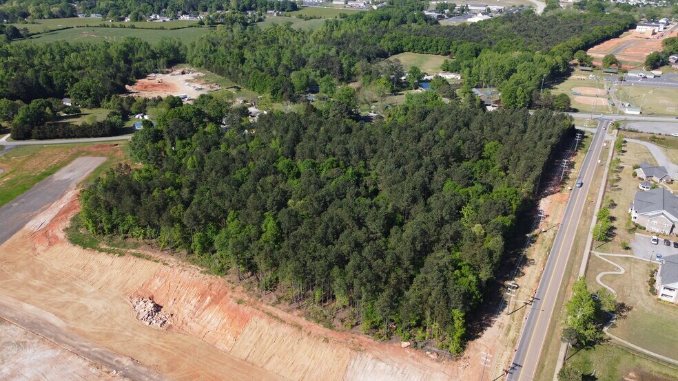 100 Pearson Rd, Easley, SC 29642