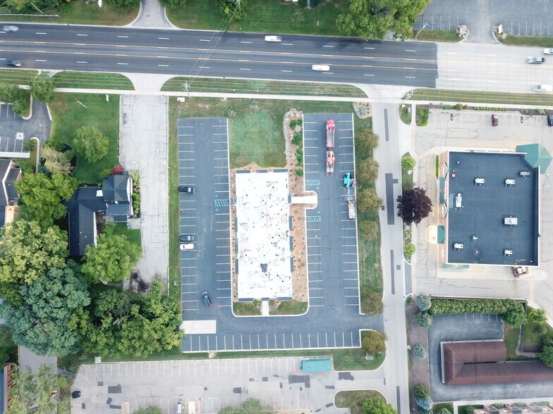 4500 Cascade Rd SE, Grand Rapids, MI for sale - Primary Photo - Image 1 of 1