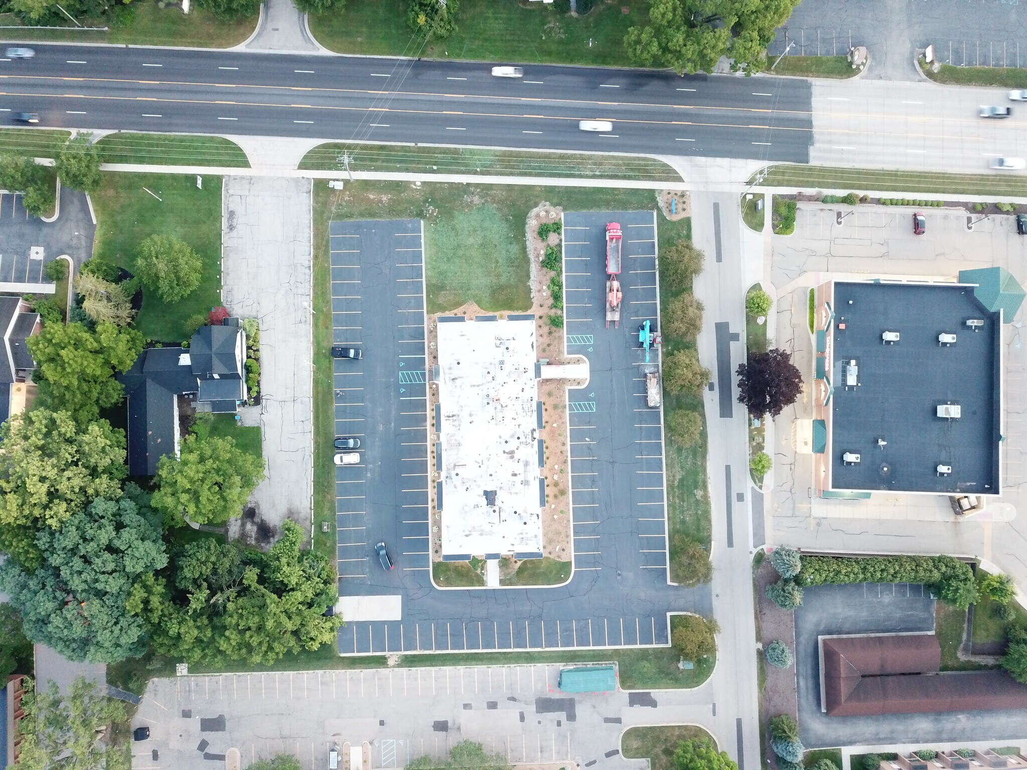 4500 Cascade Rd SE, Grand Rapids, MI for sale Primary Photo- Image 1 of 1