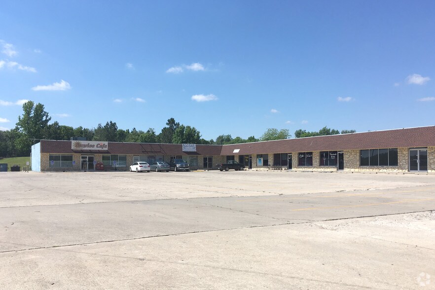 1220412276 NE 23rd St, Park, OK 73066