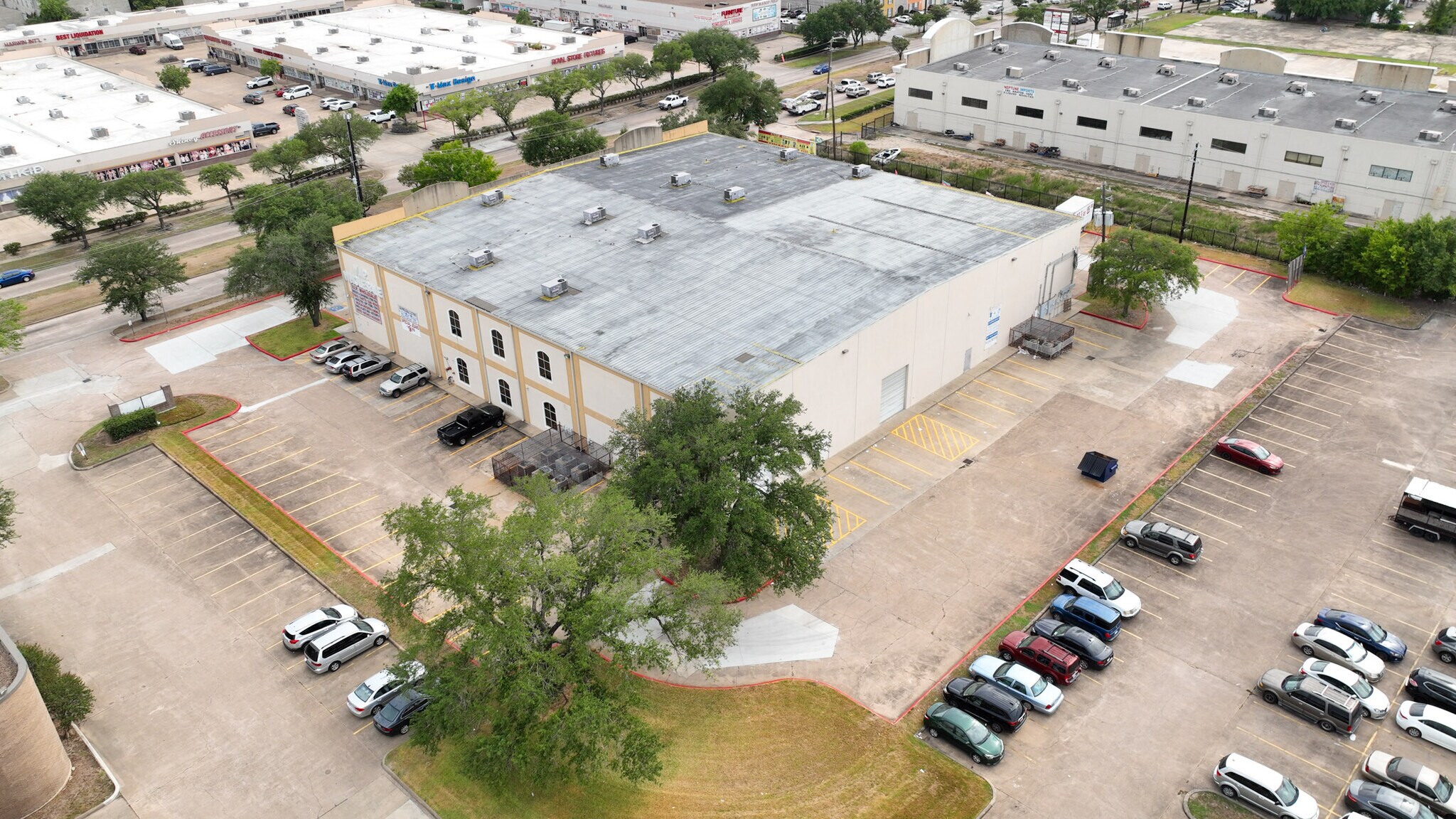 7598 Harwin Dr, Houston, TX 77036 Two Story Shopping Center Potential For Gro