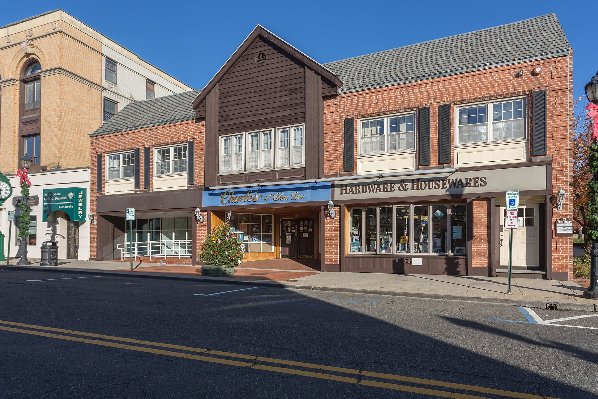 1721 Glen St, Glen Cove, NY 11542 1721 Glen Street