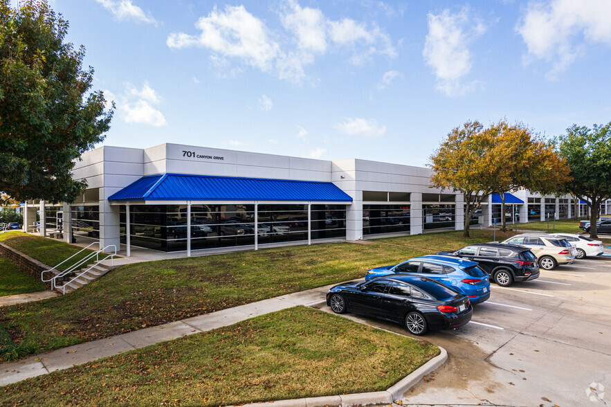 701 Canyon Dr, Coppell, TX for lease - Building Photo - Image 2 of 11