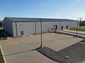 6335 NE Industry Dr, Des Moines IA - Warehouse