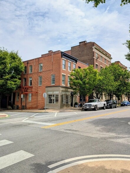 24 W Chase St, Baltimore, MD for sale - Primary Photo - Image 1 of 1