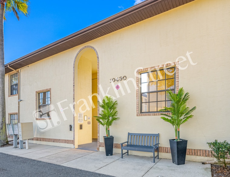 10490 Chalmer St, Spring Hill, FL for sale - Building Photo - Image 3 of 16