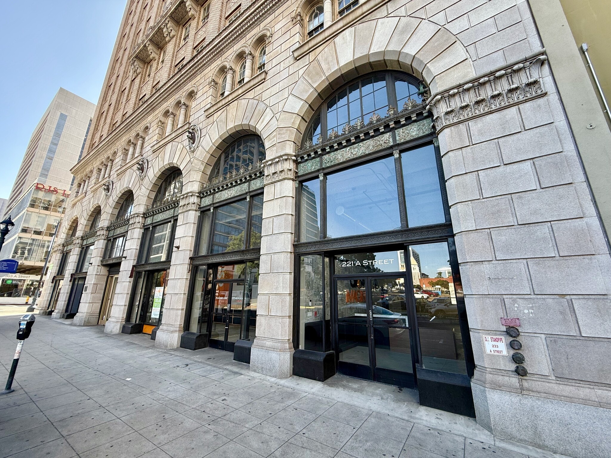 233 A St, San Diego, CA for sale Interior Photo- Image 1 of 4