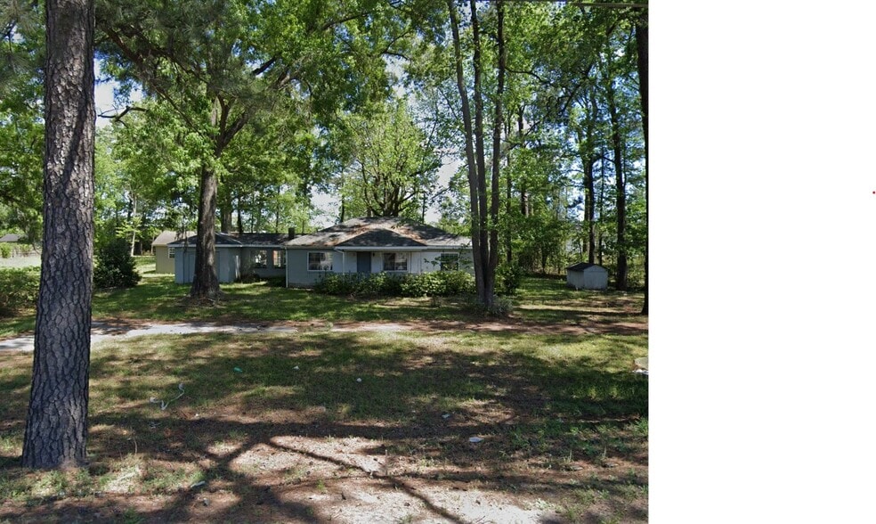 204 Dean Forest Rd, Garden City, GA for sale - Building Photo - Image 2 of 8