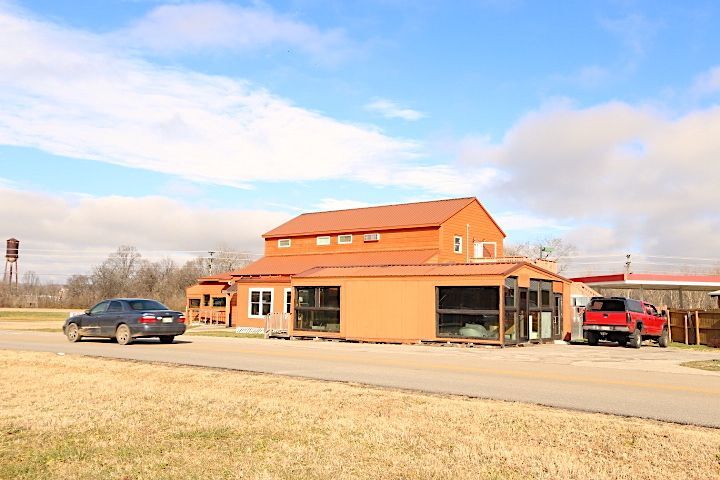 123 Main St, Tellico Plains, TN for sale - Building Photo - Image 1 of 1