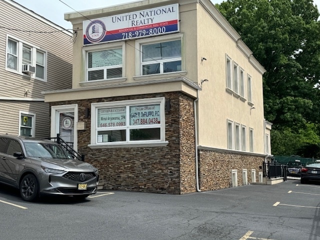 1682 Victory Blvd, Staten Island, NY for lease - Building Photo - Image 2 of 4