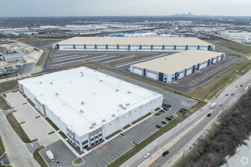 9150 W 55th St, McCook, IL for lease - Aerial - Image 2 of 7